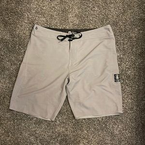 Mens volcom board shorts size 36